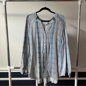 Lucky Brand Blue & White Casual Button Down Long Sleeve Top